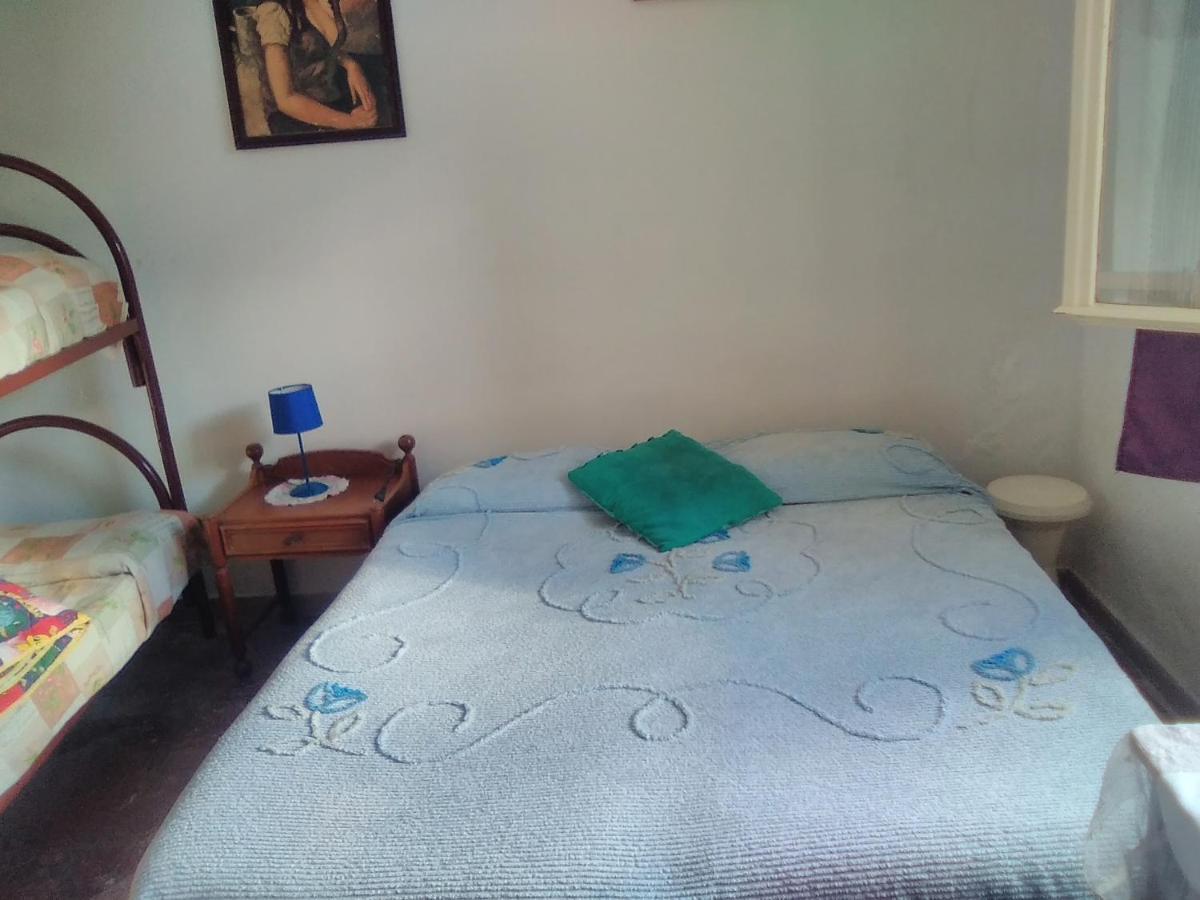 Room In Guest Room - Single Room With Shared Bathroom تاورمينا المظهر الخارجي الصورة